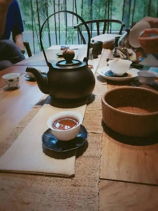 女性经期茶疗，茶香四溢养生记